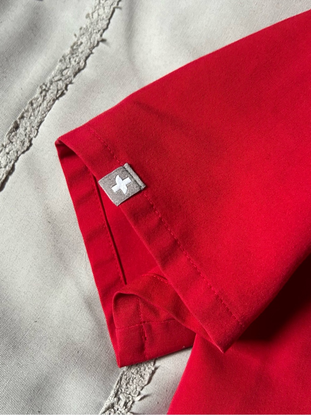 Figs V-Neck - Picture 3 of 5